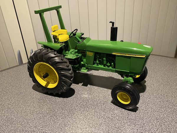 John Deere 4000 Ertl Toy - Image 6