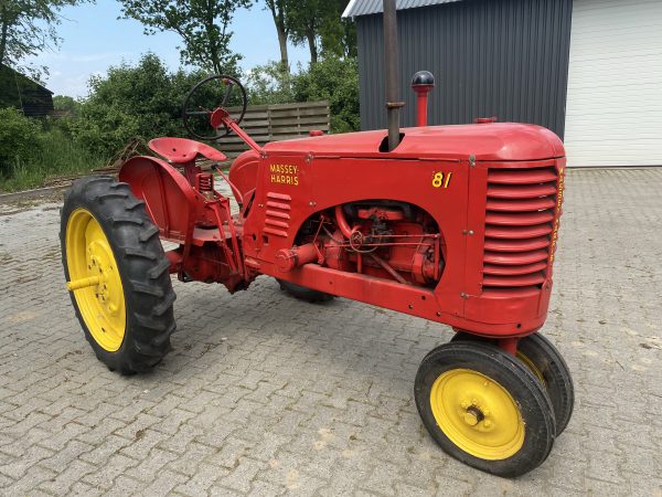 Massey Harris 81