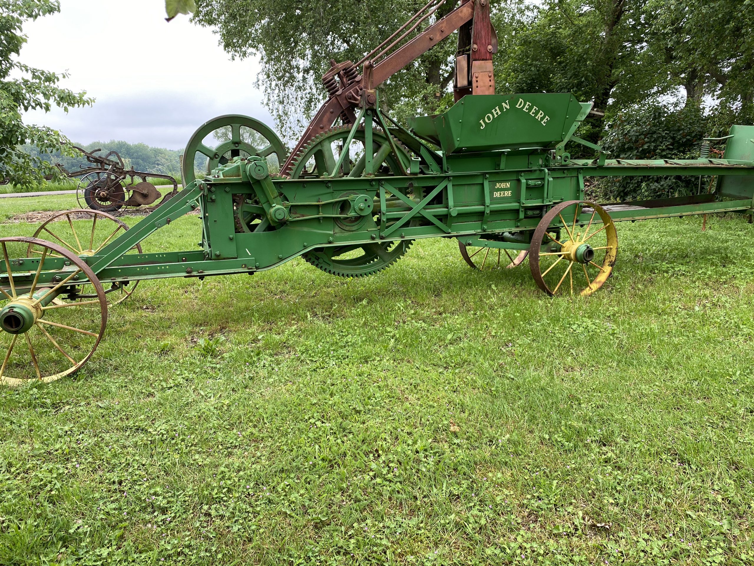 John Deere Model T pers