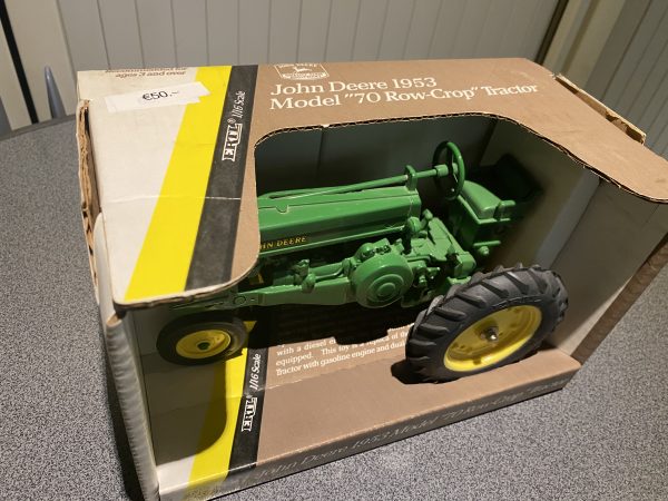 John Deere 70 Toy scaal 1:16