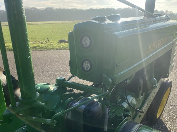John Deere H - Image 9