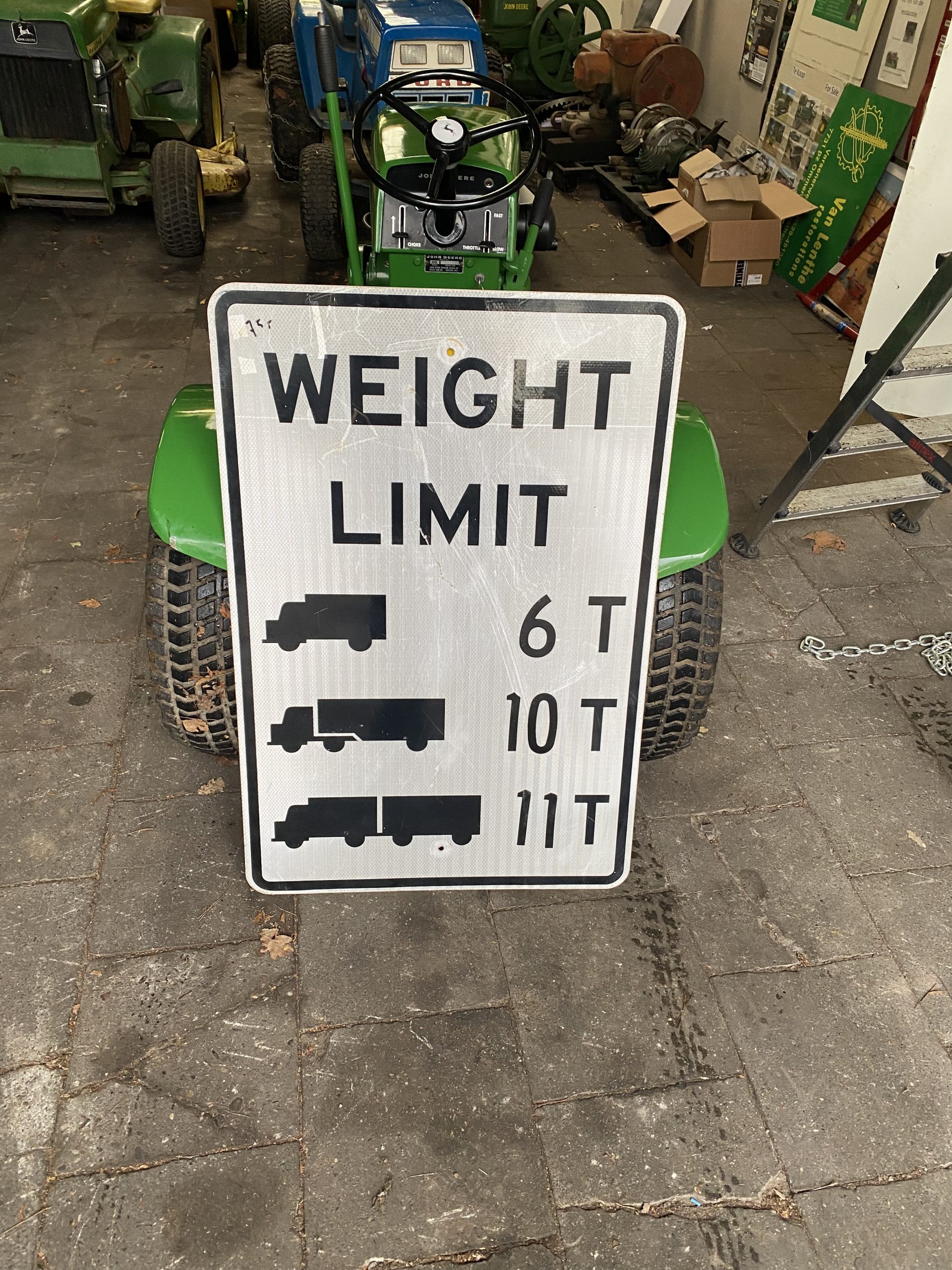 Weight Limit bord