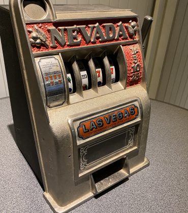 1970 Bonanza Slot Machine Bank - Afbeelding 2
