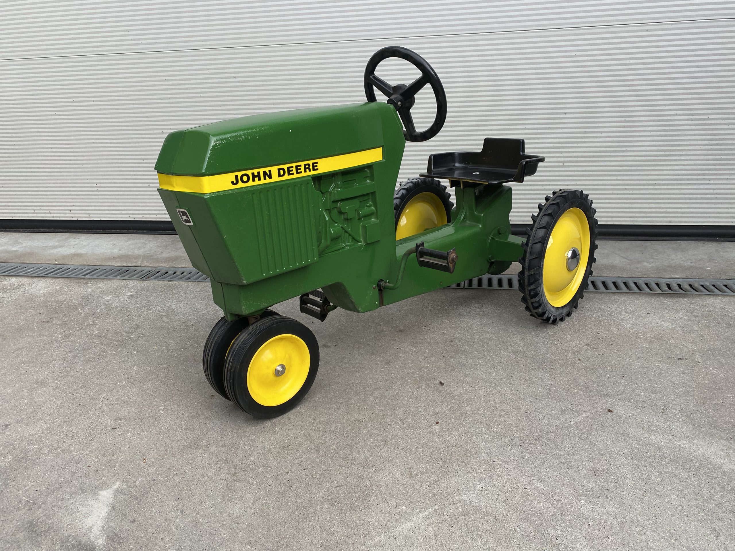 melk Jabeth Wilson waardigheid John Deere Trap trekker model 520 – Van Lenthe Restorations