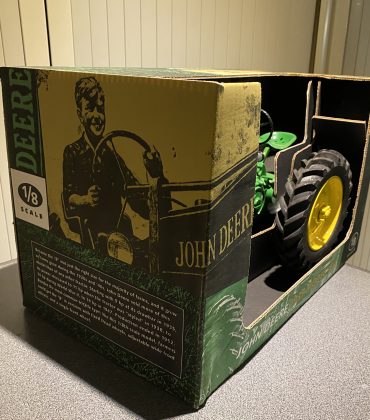 John Deere B  schaal 1/8 - Afbeelding 3