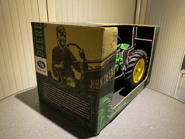 John Deere B  schaal 1/8 - Afbeelding 3