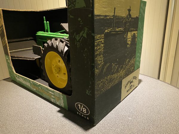 John Deere B  schaal 1/8 - Afbeelding 4