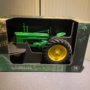 John Deere B  schaal 1/8