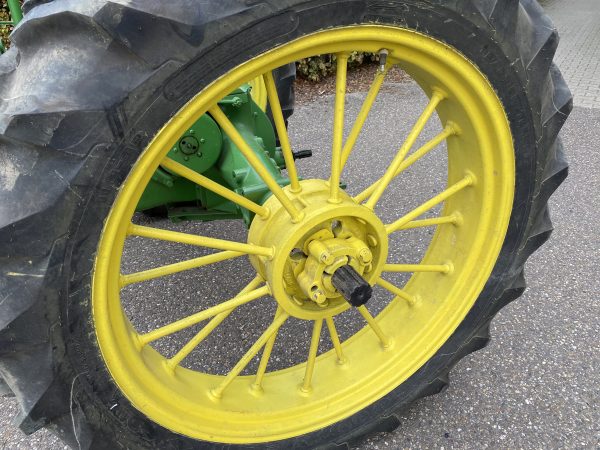 John Deere B - Image 7