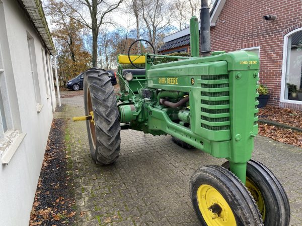 John Deere B - Image 2