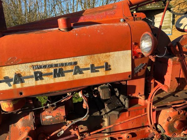 Farmall 350  Vetkocht/Sold - Afbeelding 8