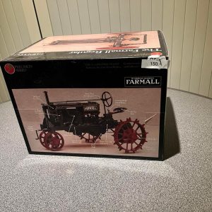 Farmall Regular schaal 1:16
