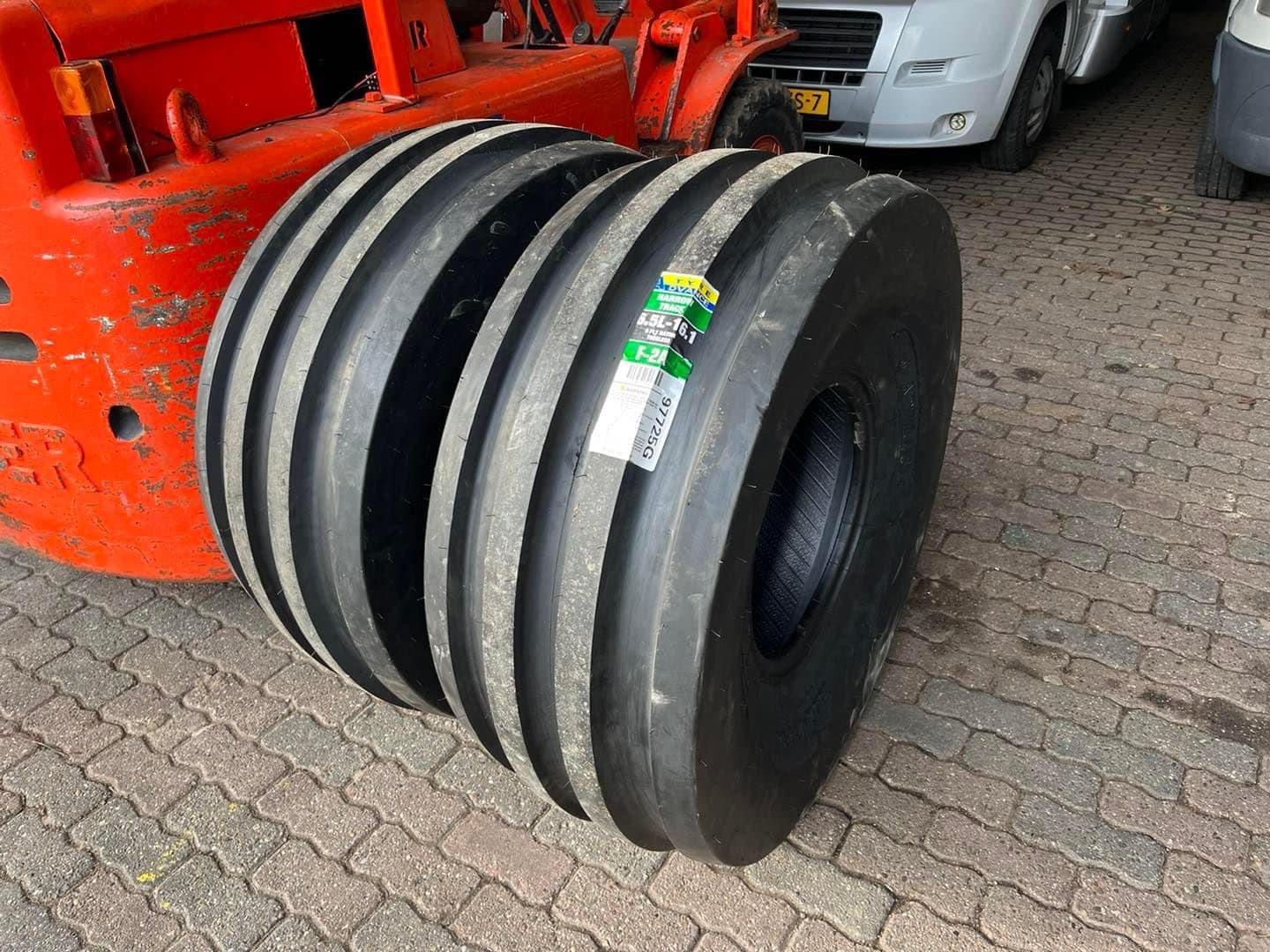 Banden 4 rib 16.5-16.1