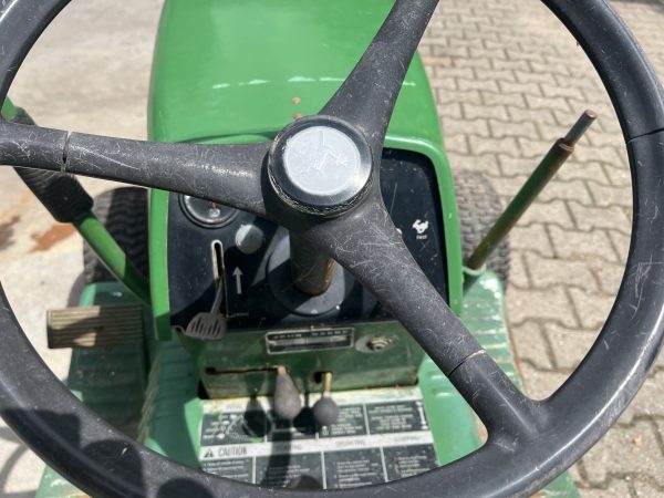 John Deere 112 mower - Image 5