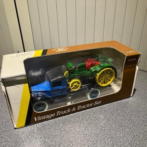 Vintage truck & tractor set waterlooboy