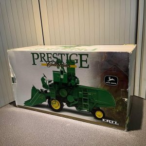 John Deere 45  combine   1:16