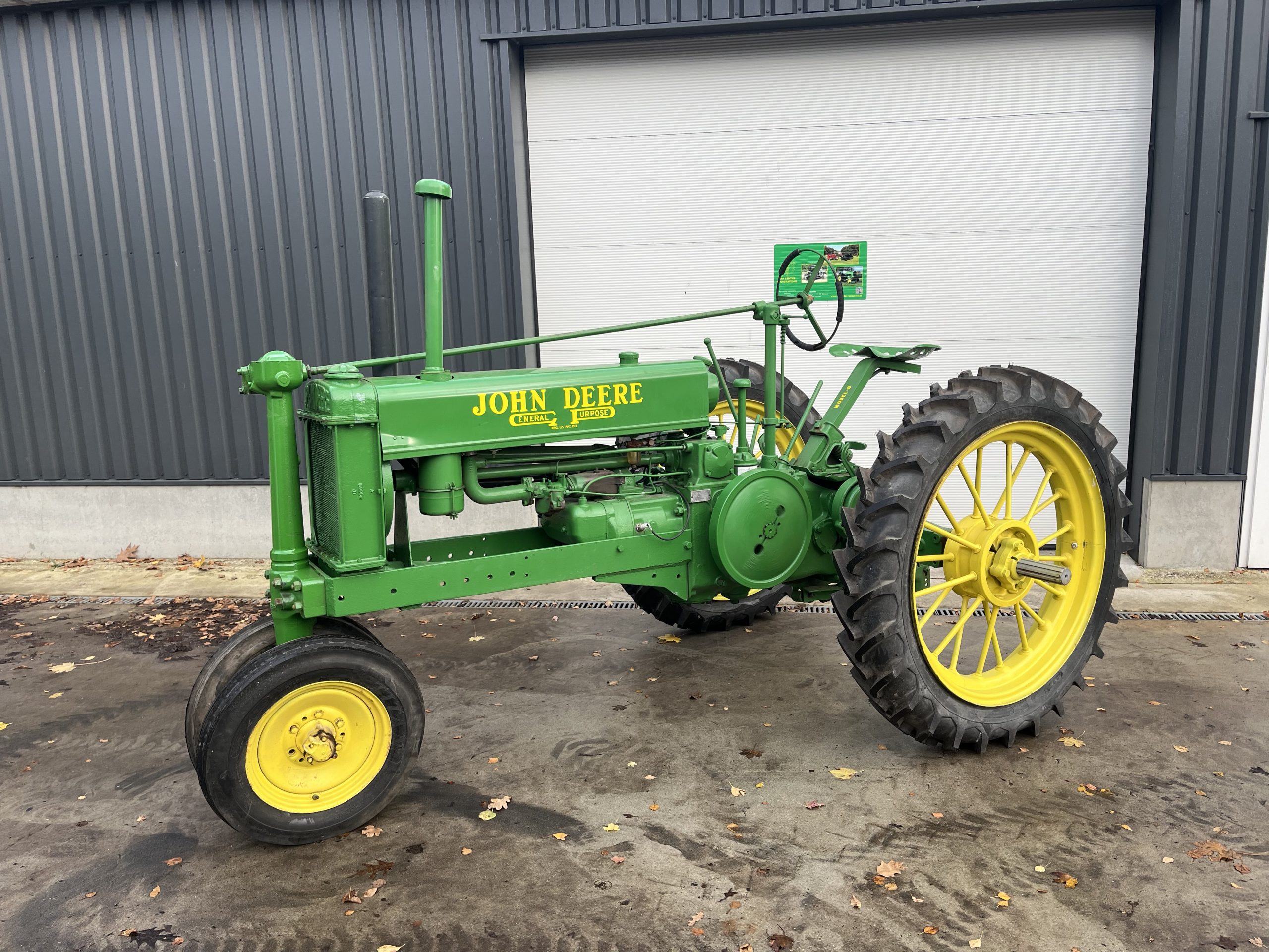 John Deere B