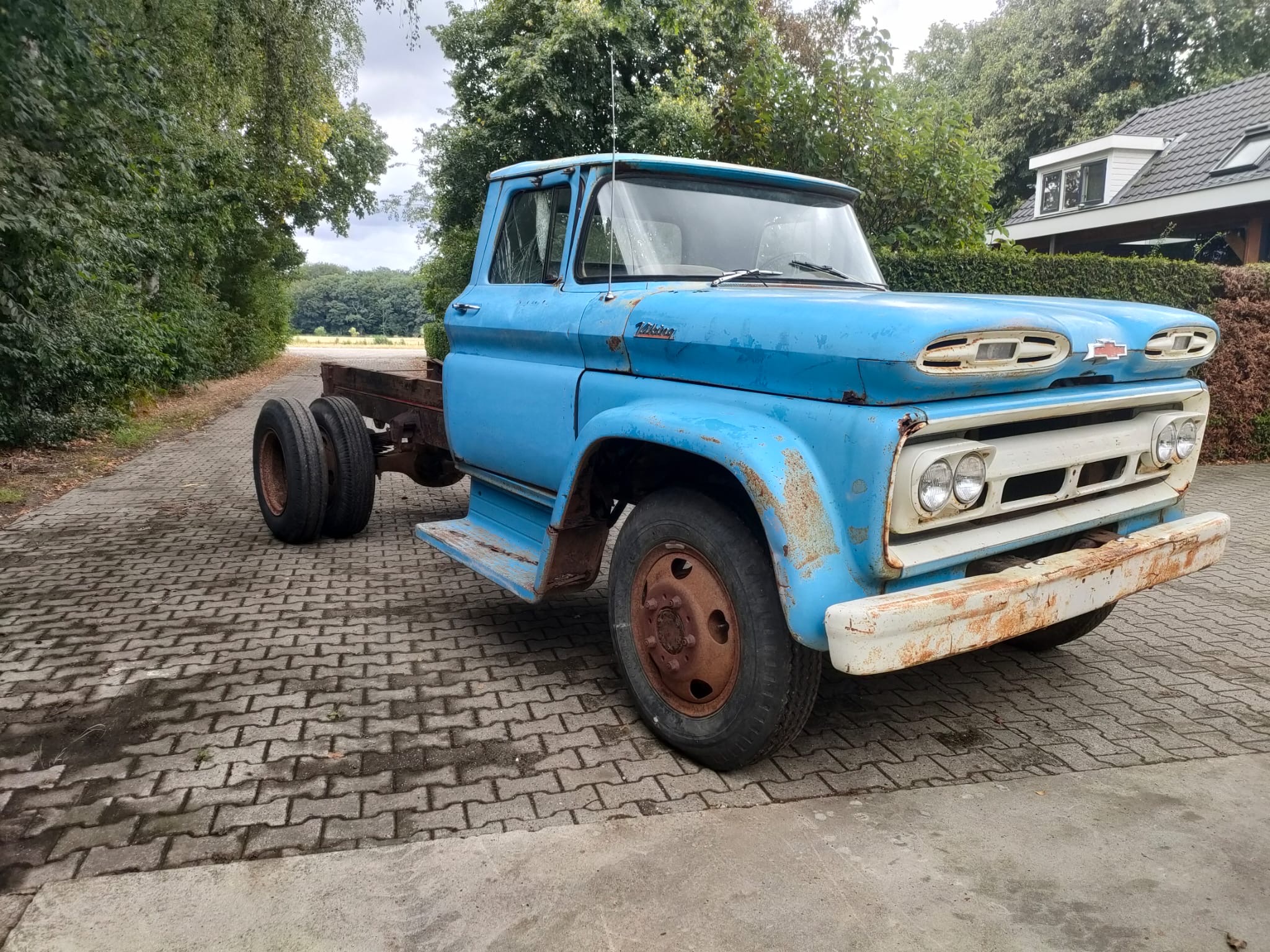 Chevrolet Viking Truck - Image 5