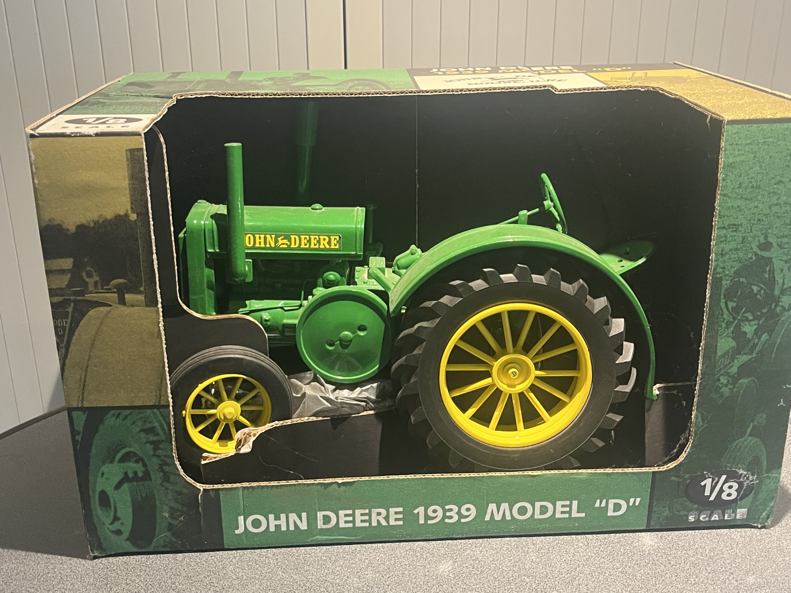John Deere D schale 1/8 Ertl Toy