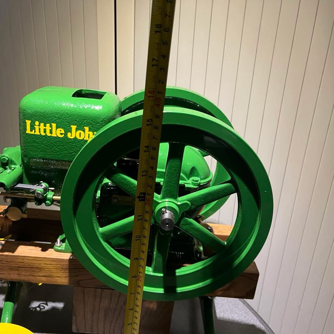 John Deere E half schaal - Image 3